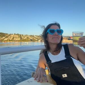 Meet your Posher, Anna